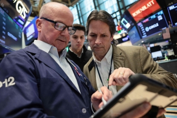 [월가 레이더] 오픈AI 성장 목표 미달 보도에 나스닥 0.9% 하락