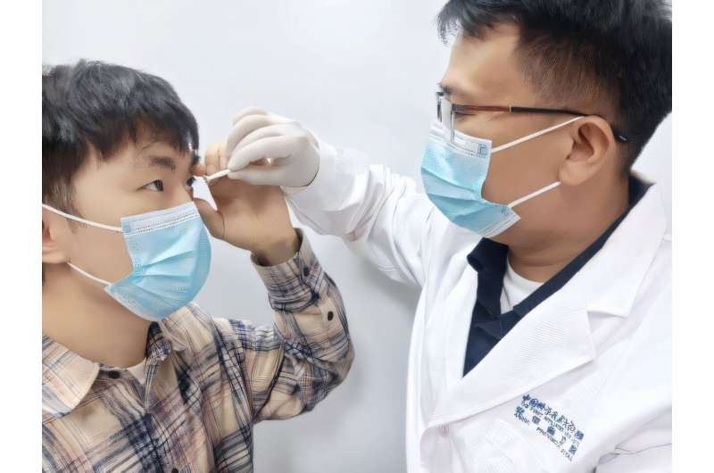 적외선 콘택트렌즈2.jpg 적외선 콘택트렌즈2.jpg