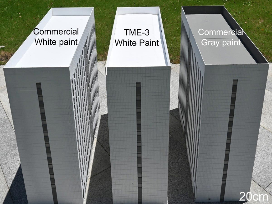 Temperature-Test-of-Meta-Emitter-and-Commercial-Paints-on-Model-Buildings.jpg Temperature-Test-of-Meta-Emitter-and-Commercial-Paints-on-Model-Buildings.jpg