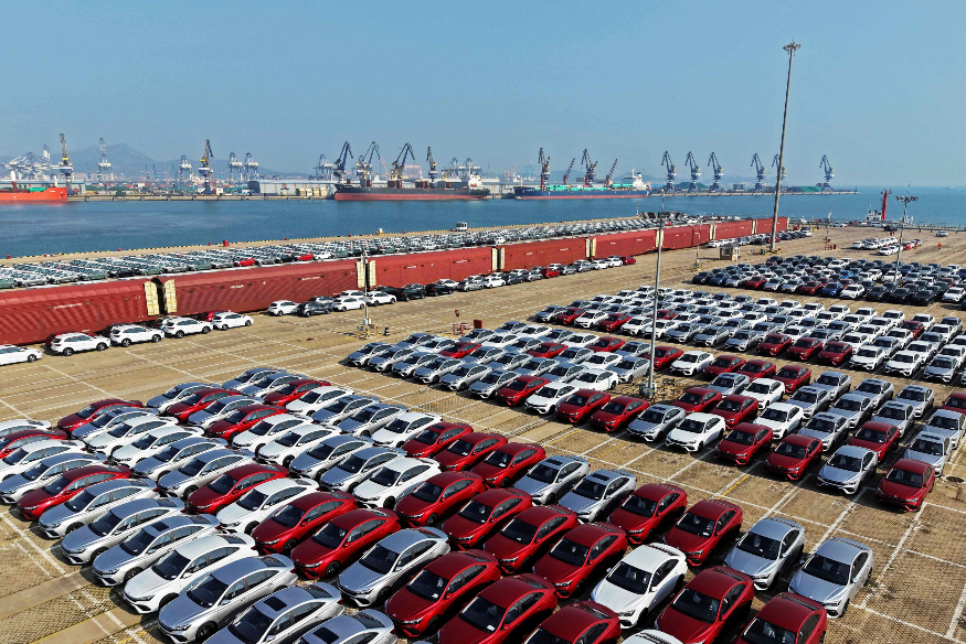 중국 산둥성 옌타이 항구 수출용 자동차 AFP 연합뉴스.jpg