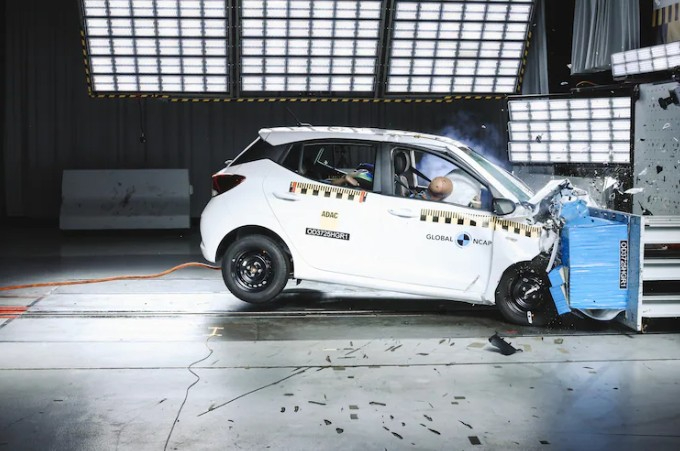 Hyundai Grand i10 crash test-1.jpg