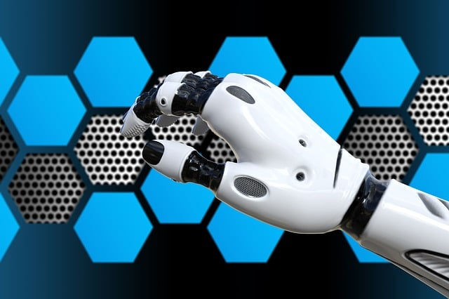 로봇 손 픽사베이.jpg