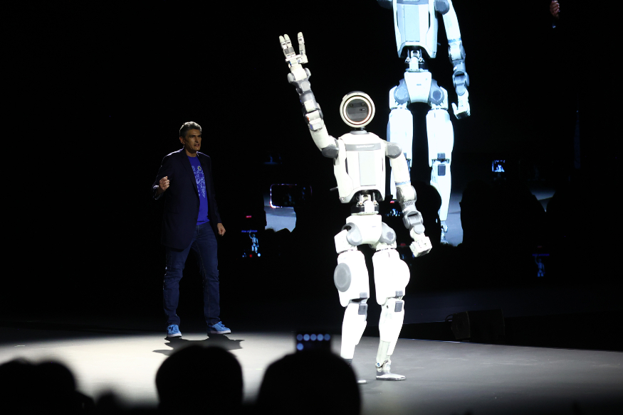 보스톤 다이내믹스  피지컬 AI 아틀라스(ATLAS) 프로토타입 로봇.jpg