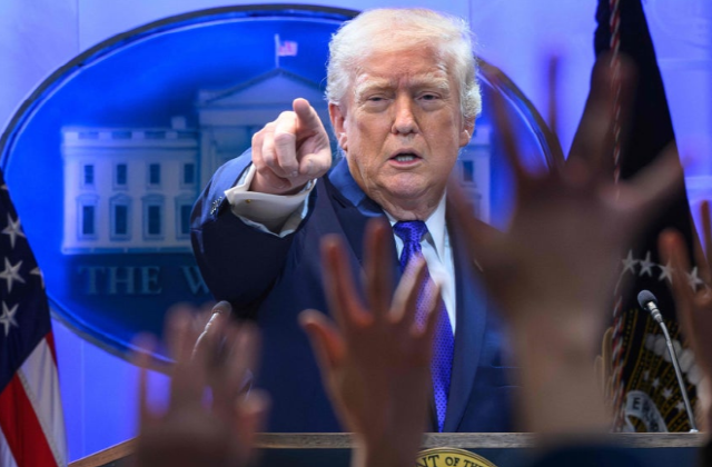 트럼프 대통령.png