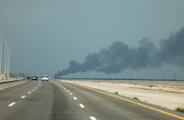 드론공격받은 사우디 정유소.png