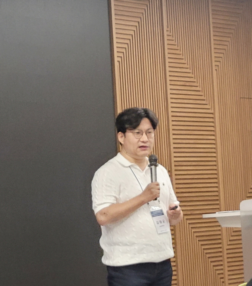 김태균 프로필.jpg