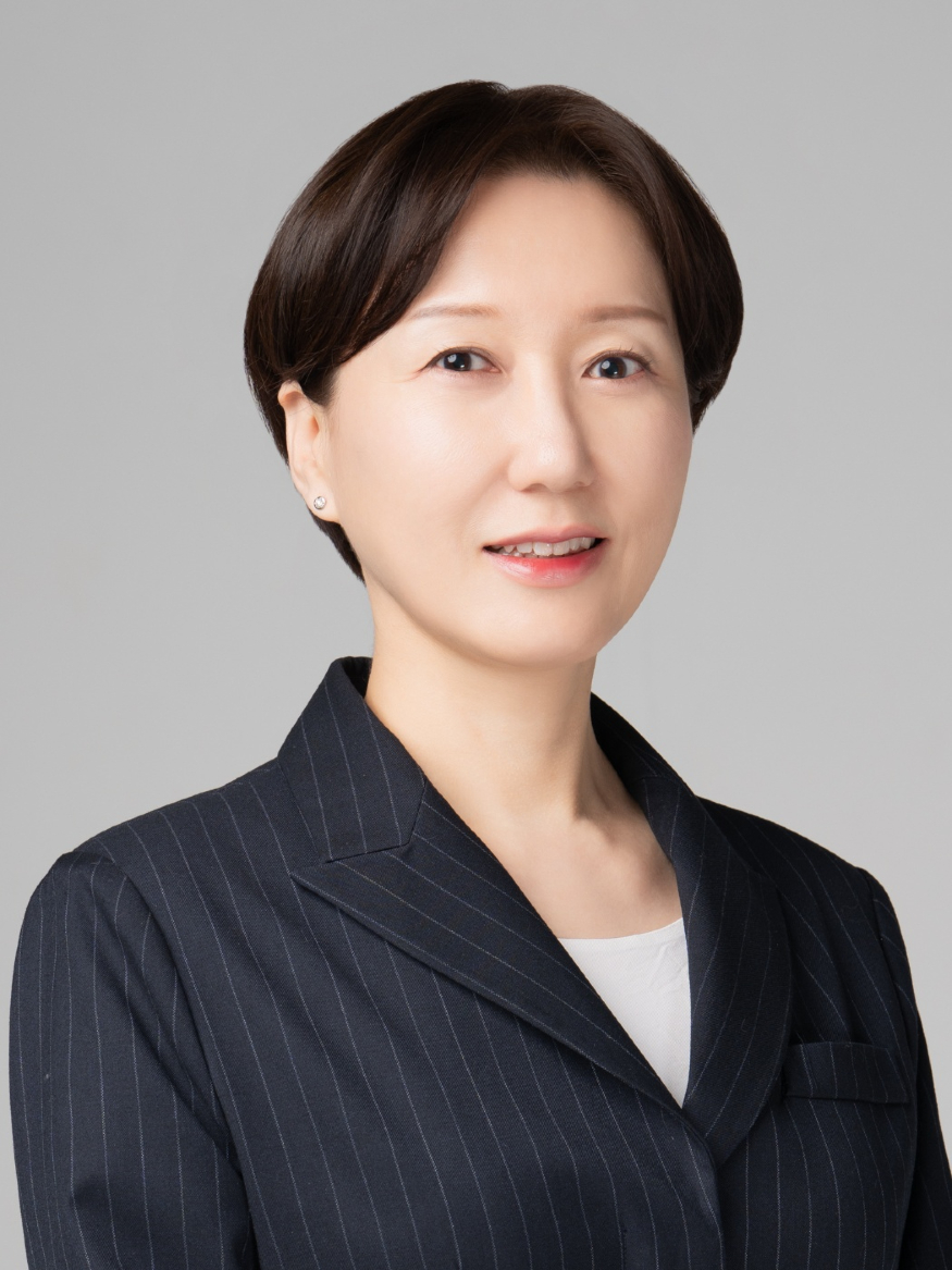 이수정 평론가_02.jpg